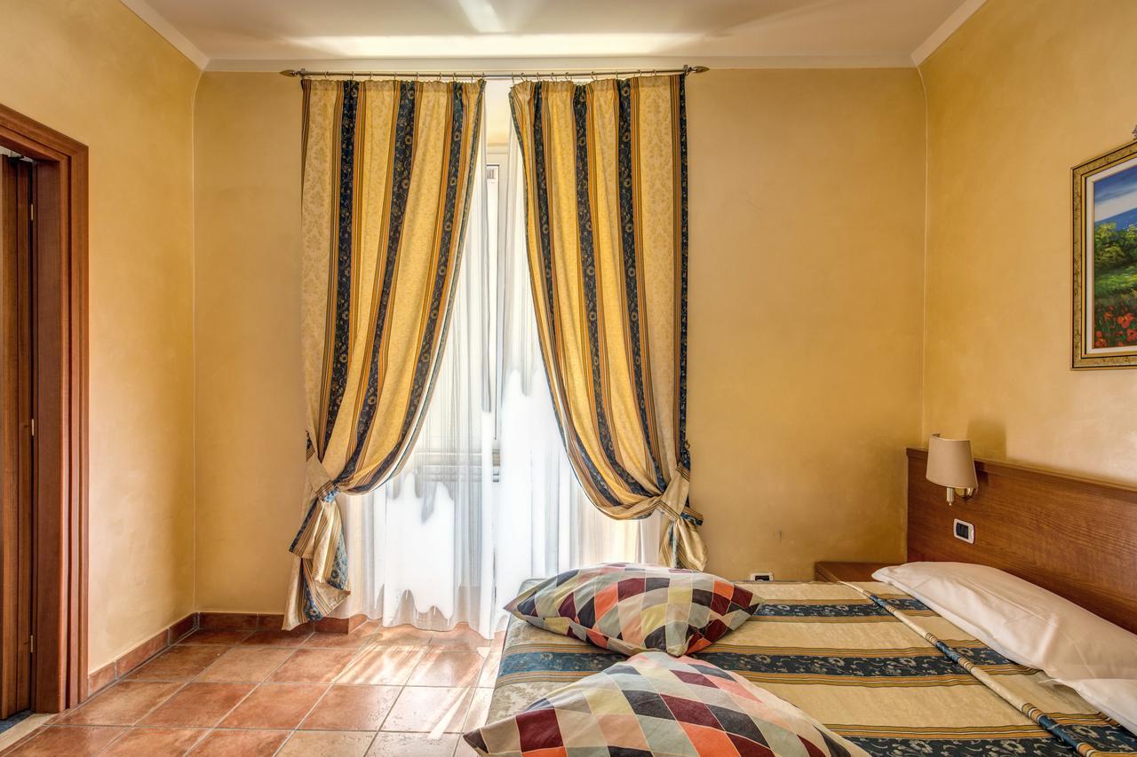 Hotel Maryelen 2 Roma Esterno foto