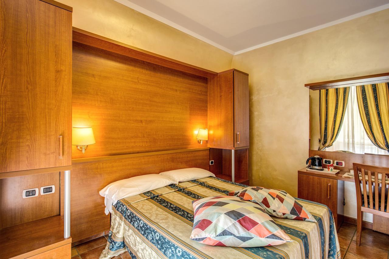 Hotel Maryelen 2 Roma Esterno foto