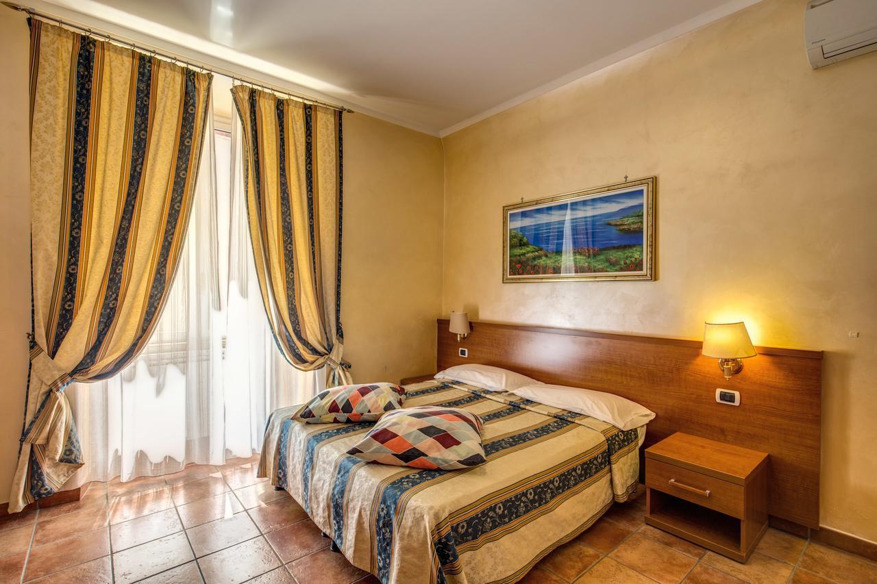 Hotel Maryelen 2 Roma Esterno foto